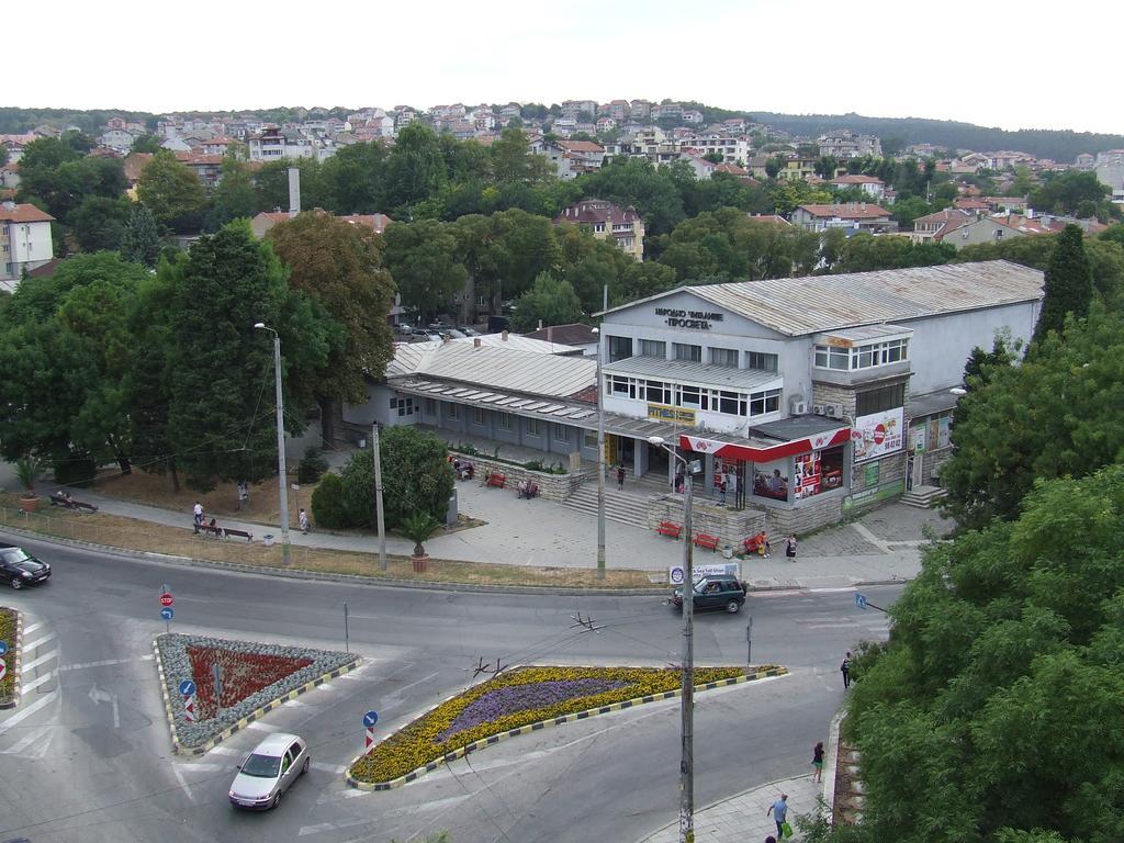 Asparuhov Guest Rooms And Apartments Βάρνα Εξωτερικό φωτογραφία