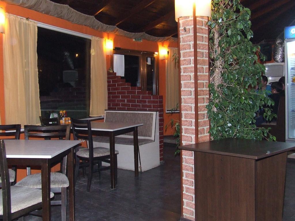 Asparuhov Guest Rooms And Apartments Βάρνα Εξωτερικό φωτογραφία